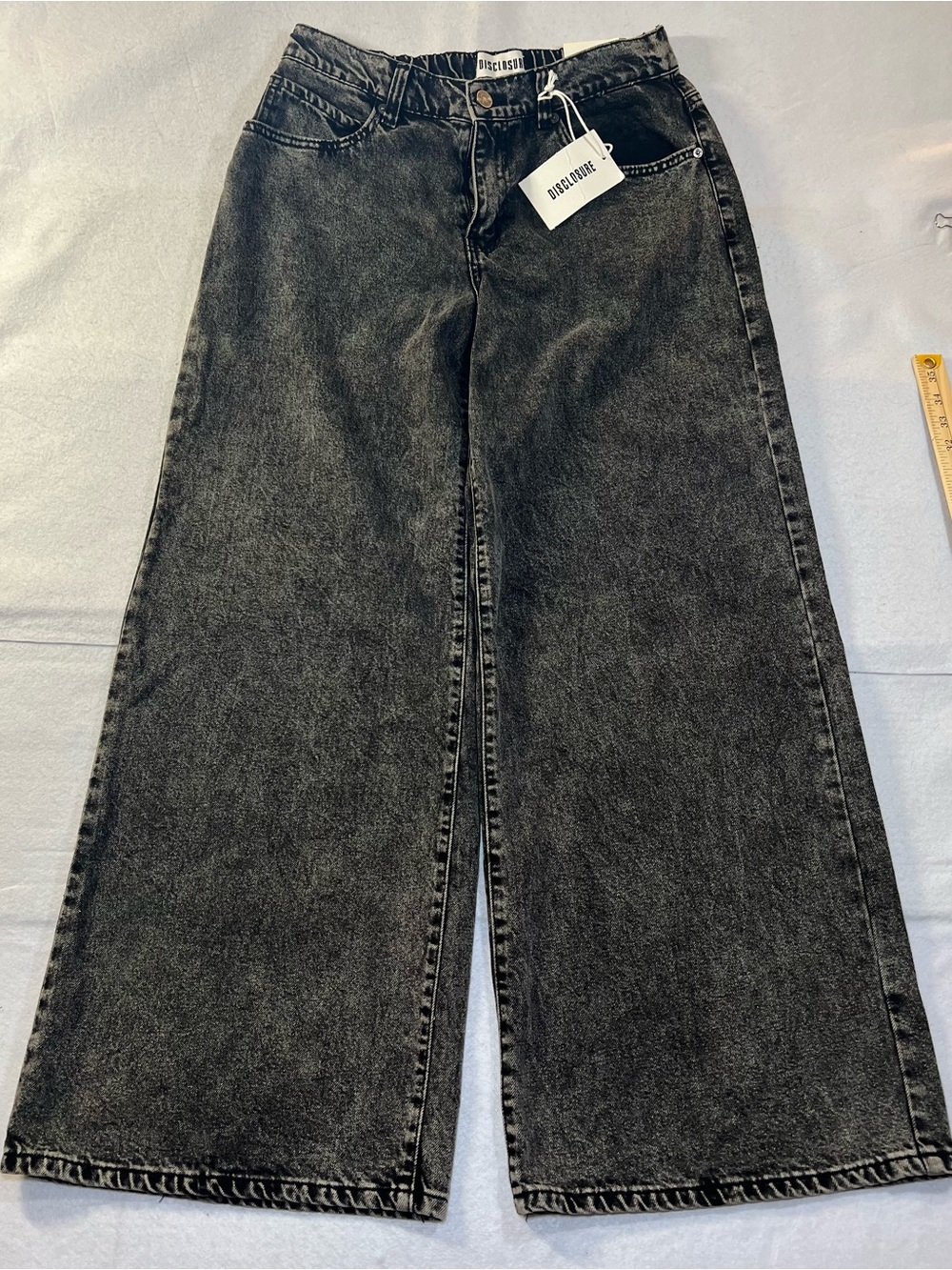 Disclosure NWT Juniors Black Acid Wash Wide Leg Elastic Back Jeans,Size 13/31